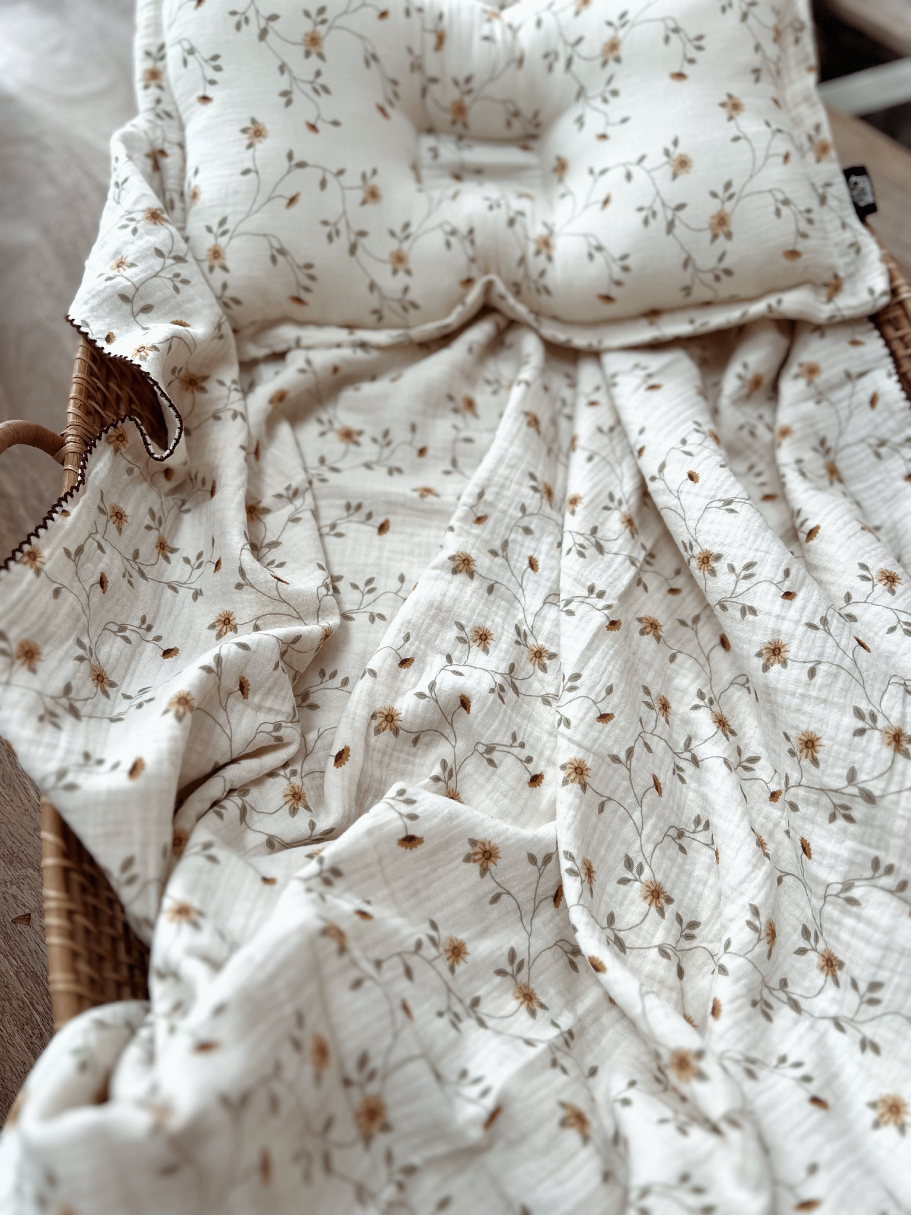 Chipping Campden Sunflower Pillow